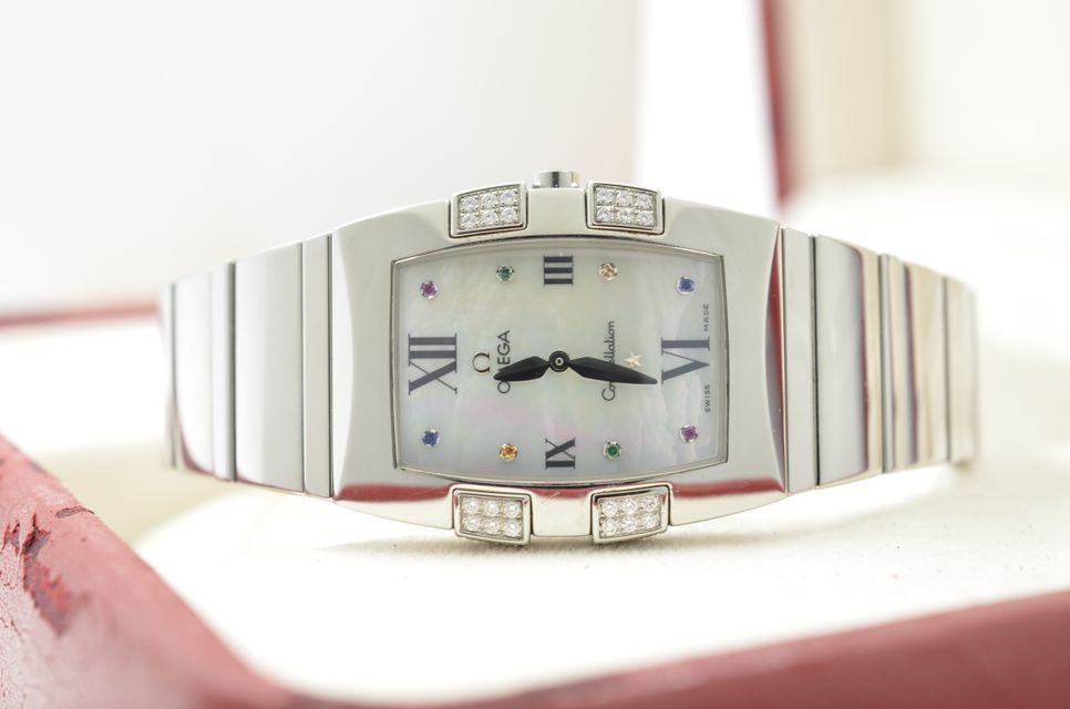Omega Constellation Quadrella 1586.79.00 Image 6